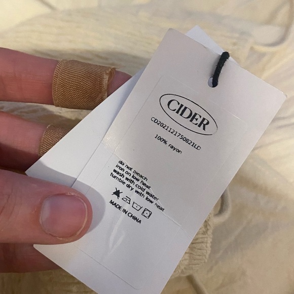 NWT CIDER Cream Midi Dress W/ Smocking Size Large - Picture 3 of 4